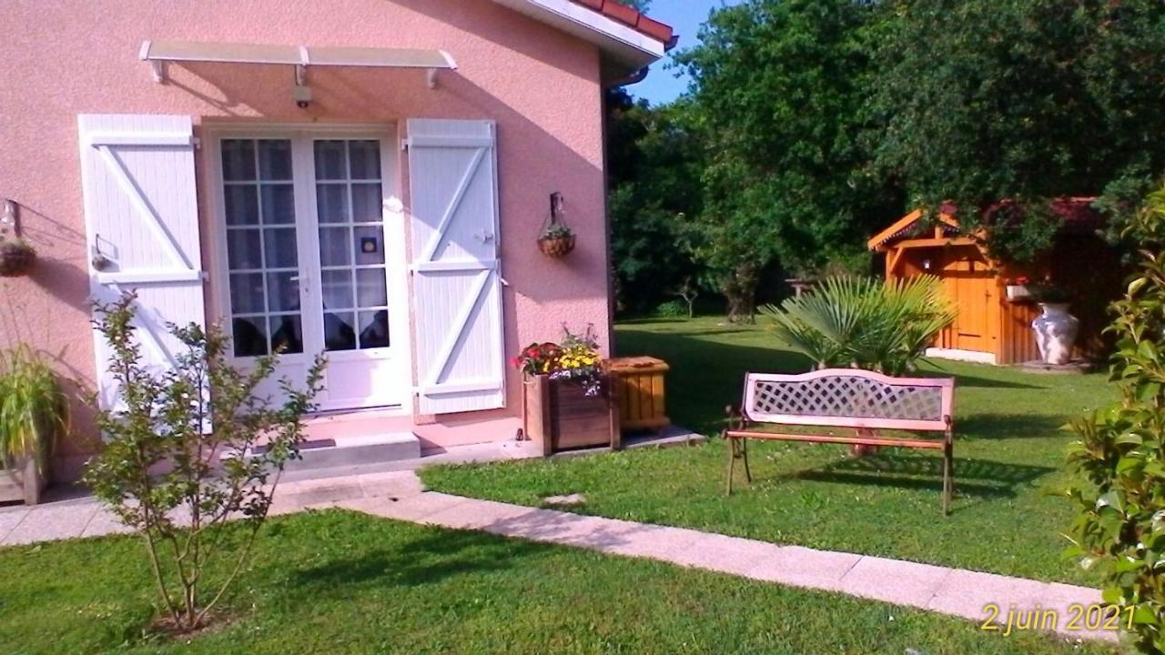 Le Clos des Palombes Saint-Pierre-du-Mont  Extérieur photo